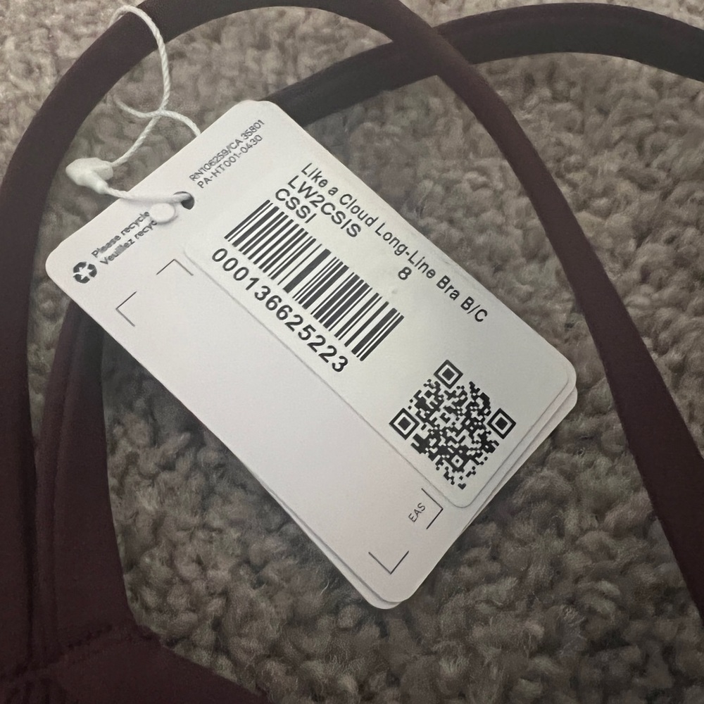 New with Tags Lululemon Like a Cloud Bra Longline *Light Support, B/C Cup - Picture 5 of 5